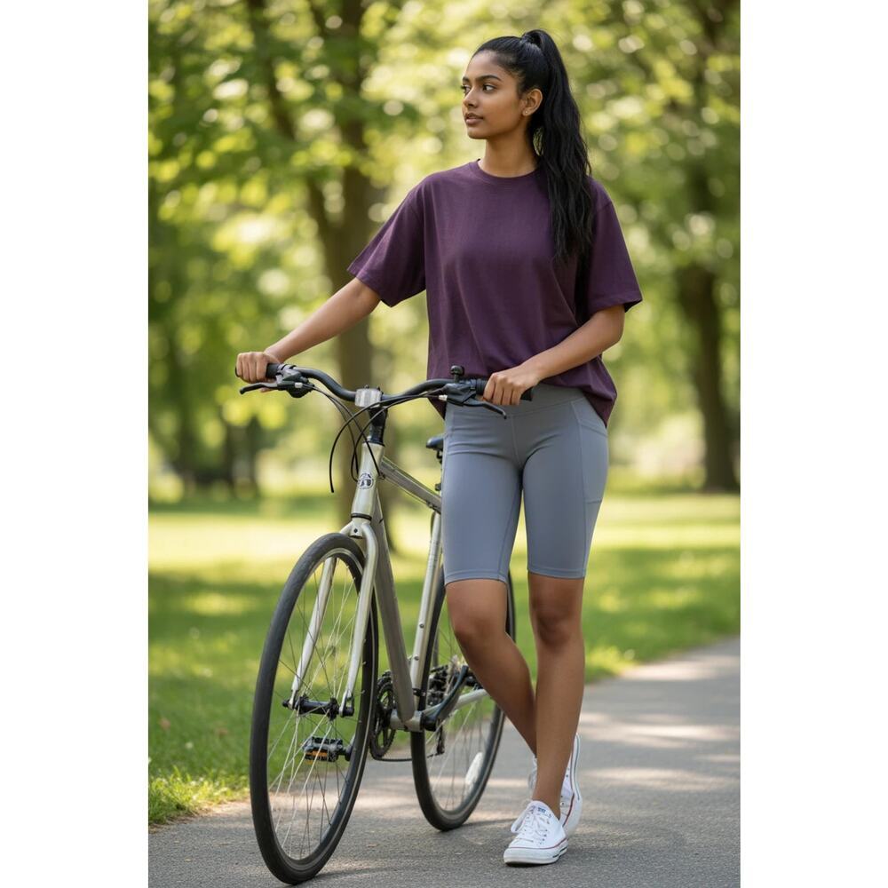 NWT Eddie Bauer Womens Size M Trail Tight Shorts Purple Haze